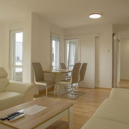 Premium Stan Novi Beograd Apartman Kültér fotó
